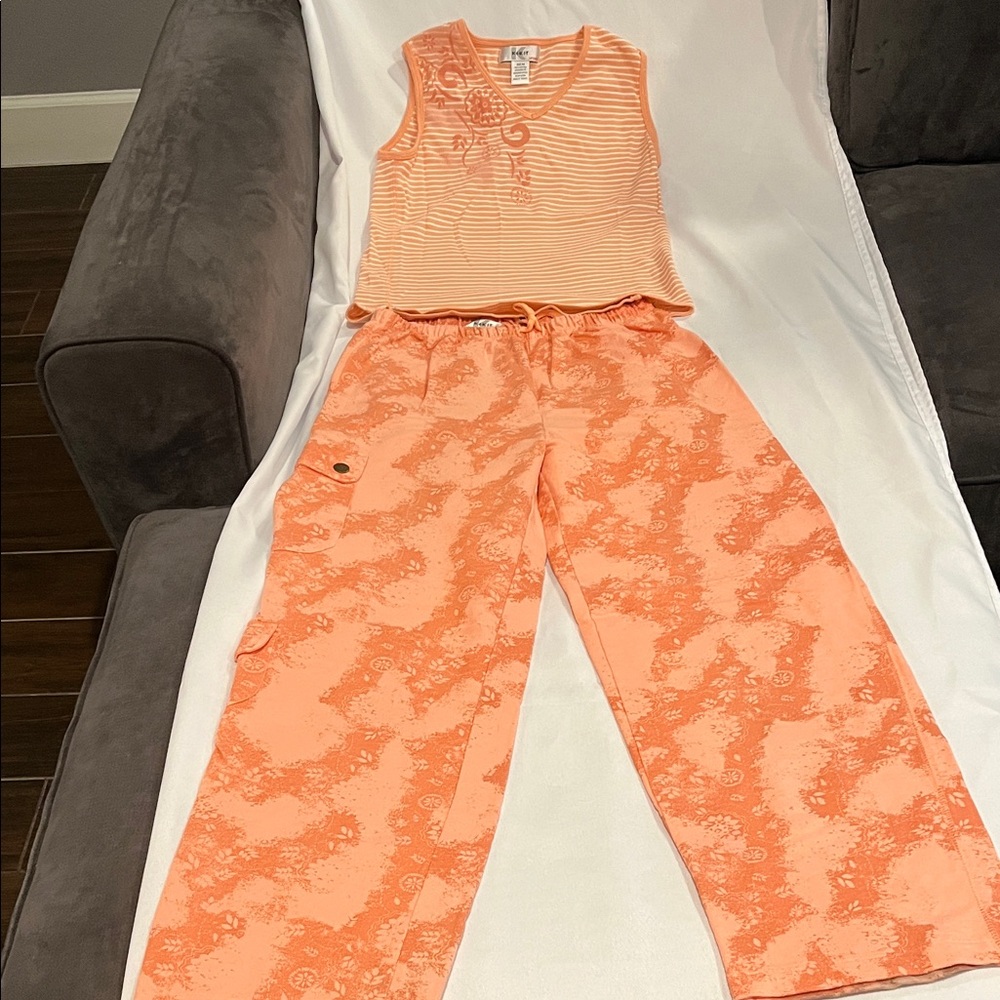 K-I-K-I-T Sport Melon Orange Sleeveless Top and Pants Set. Sz. M Elastic waist